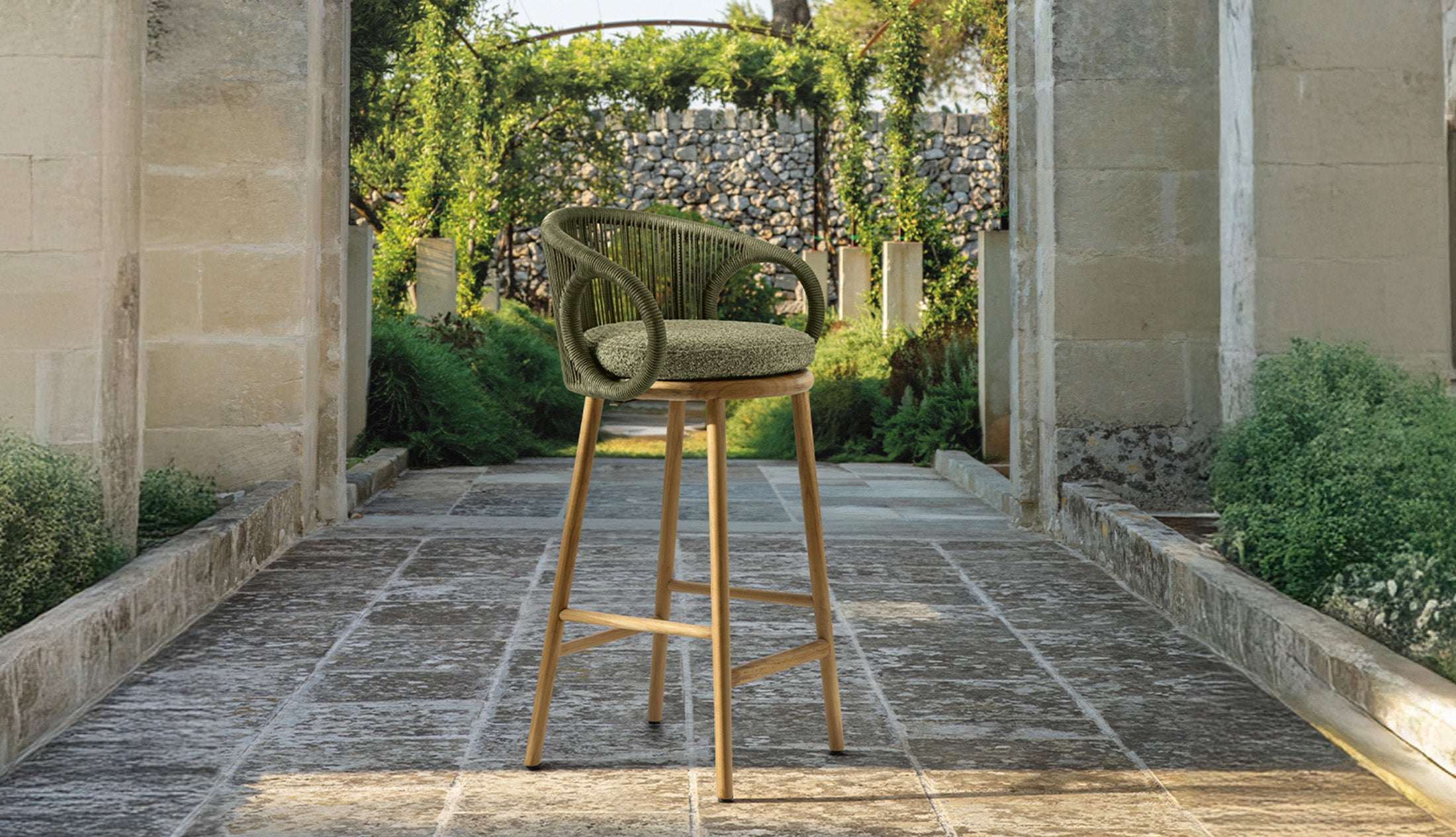 KAREN BAR SANDALYESİ