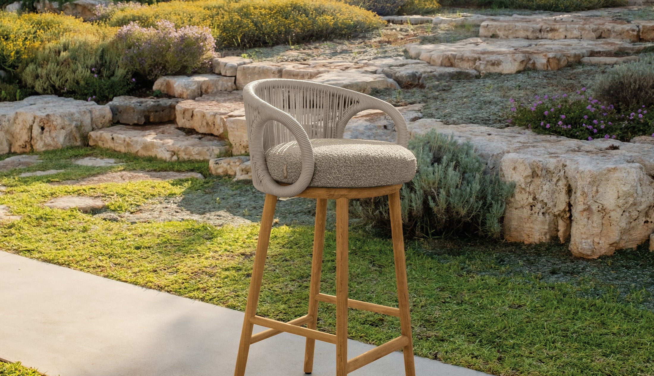 KAREN BAR SANDALYESİ