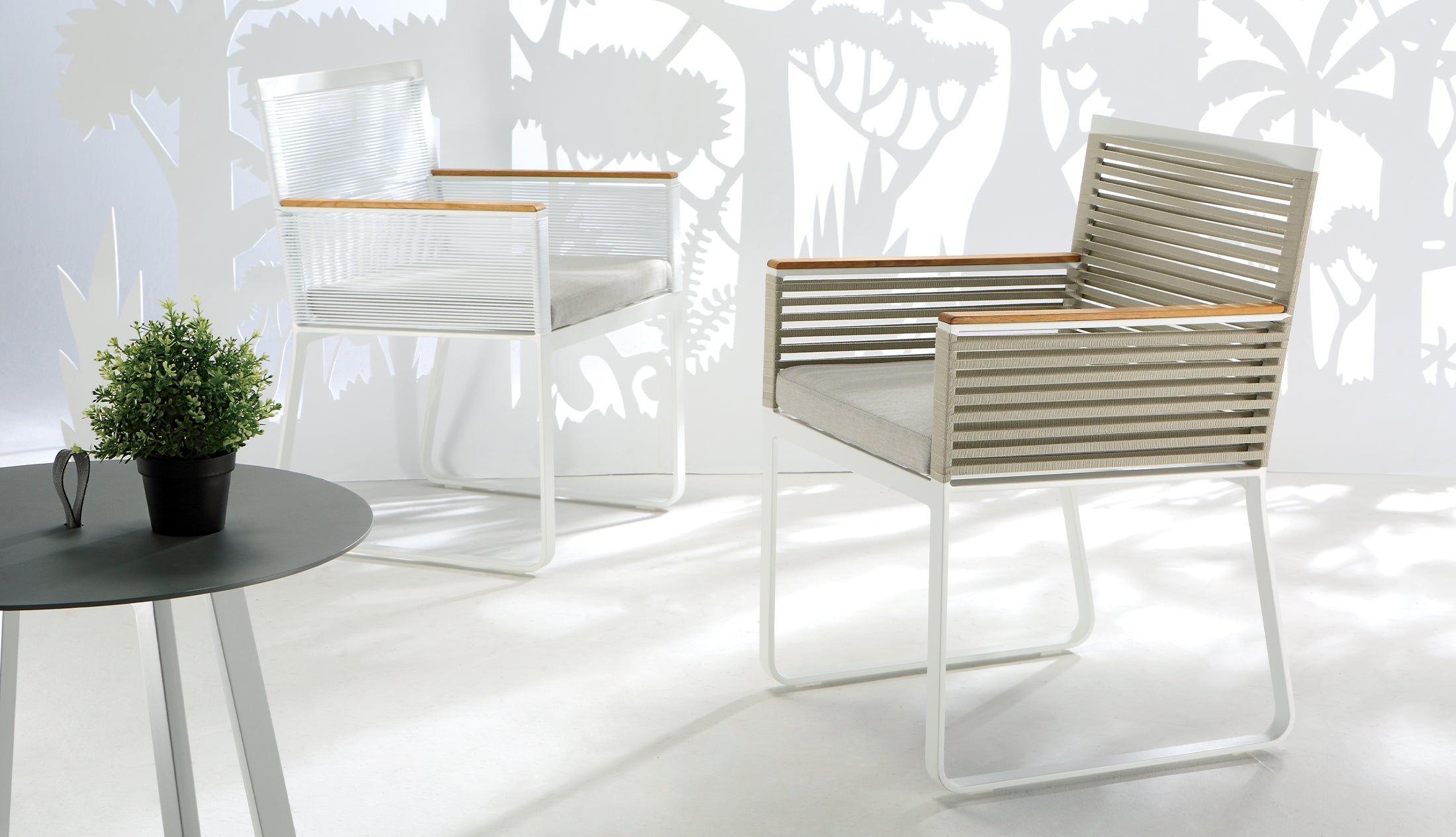 NAOMI CHAIR