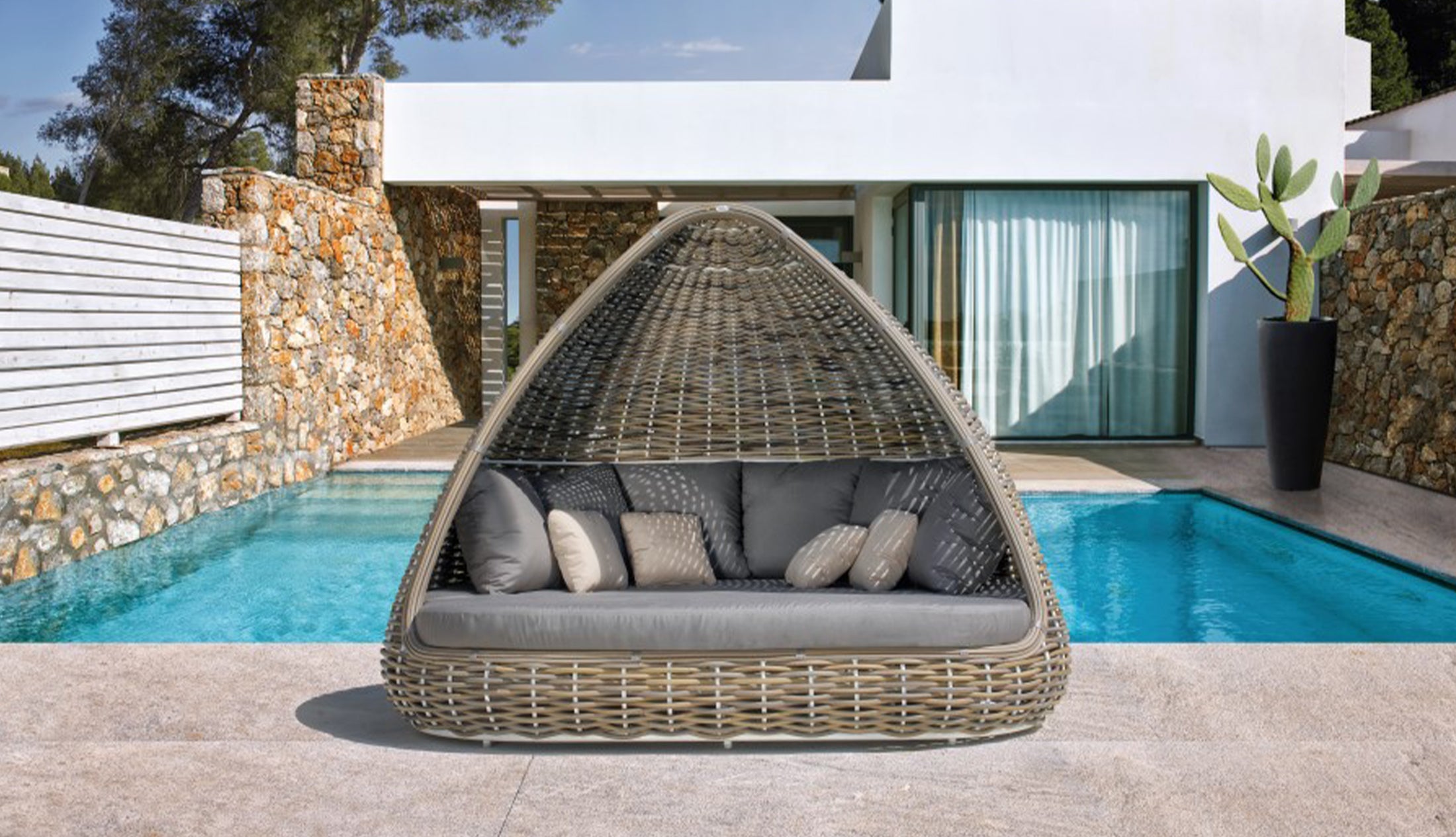 SHADE DAYBED