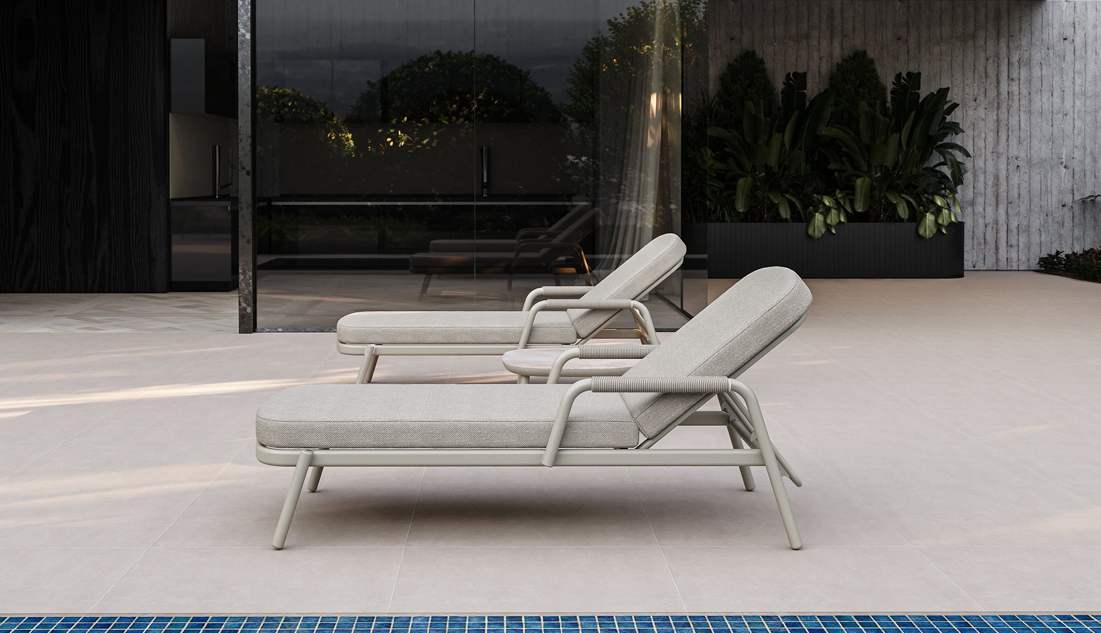 MARC SUN LOUNGER