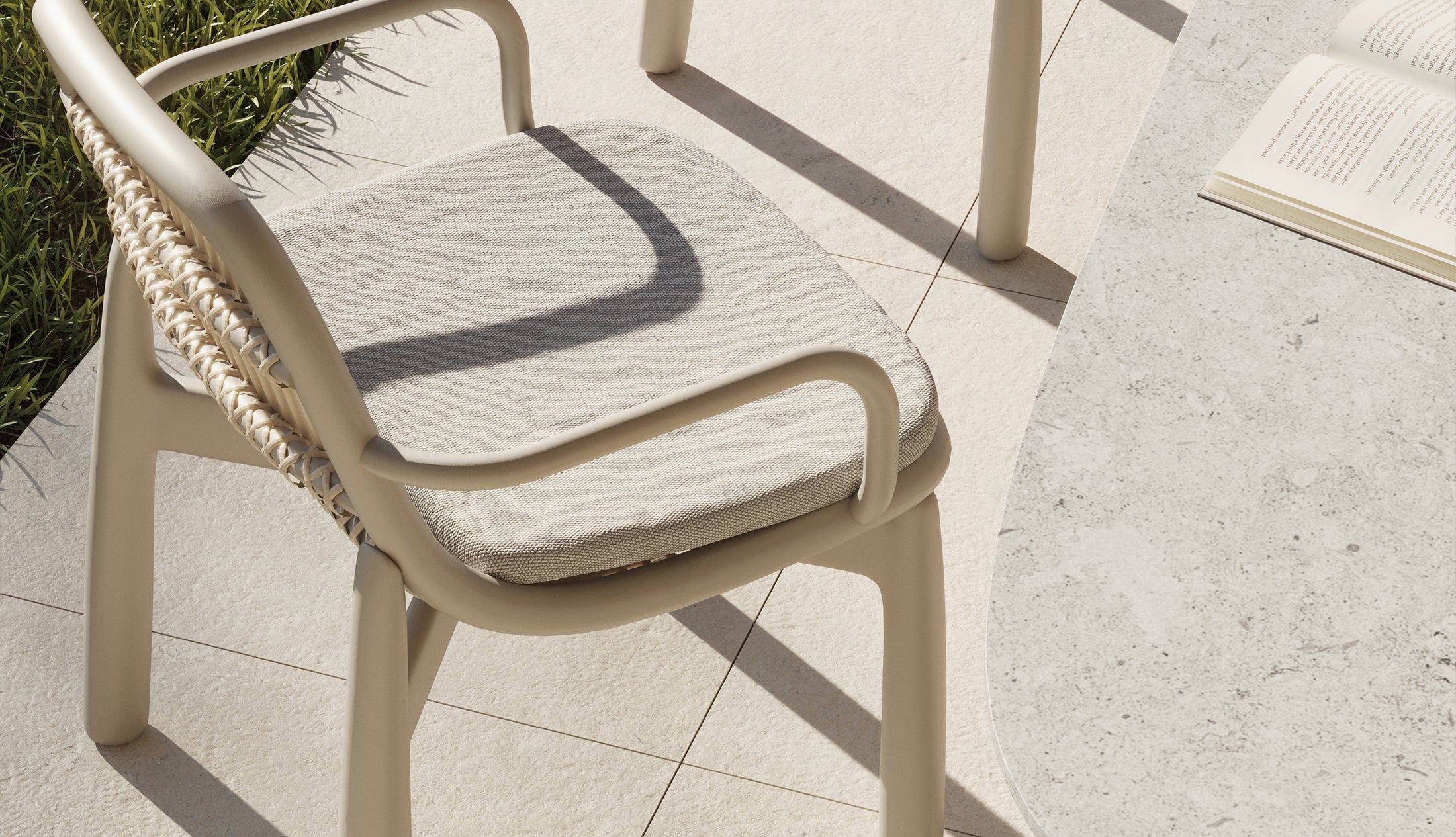 SERRA DINING TABLE SET