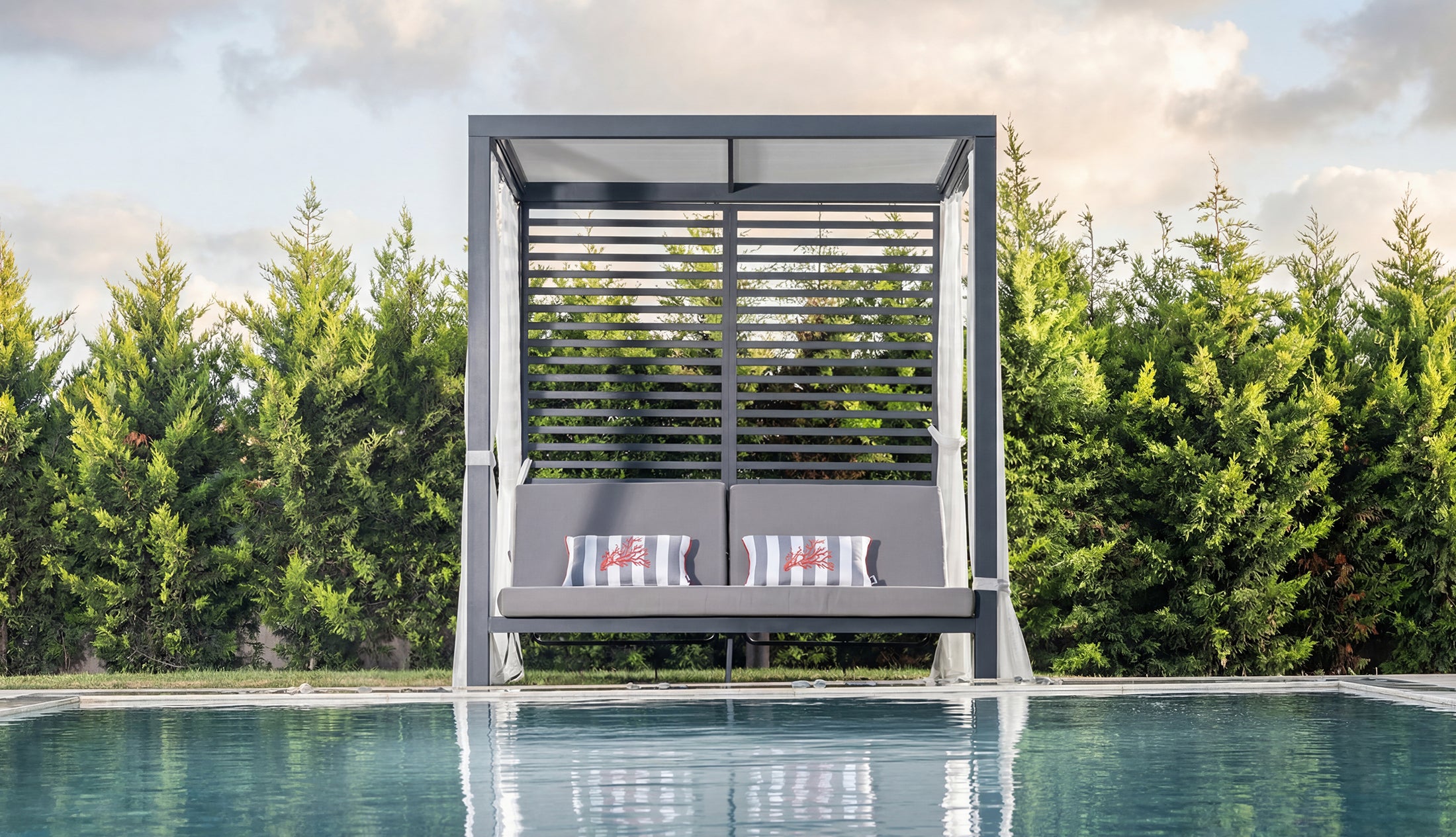 RIGA DAYBED