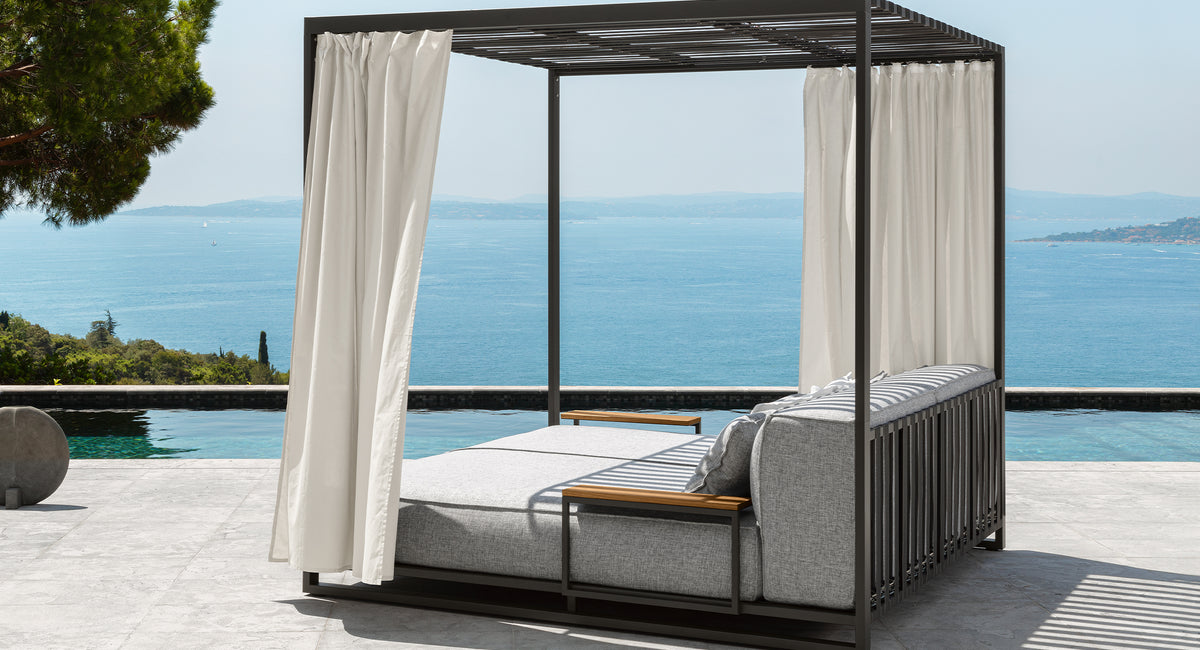 CASILDA DAYBED