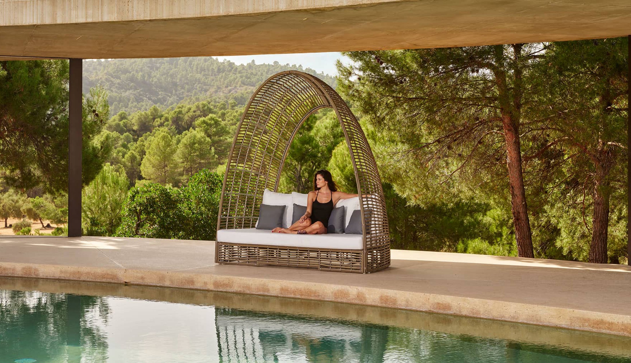 SURABAYA DAYBED