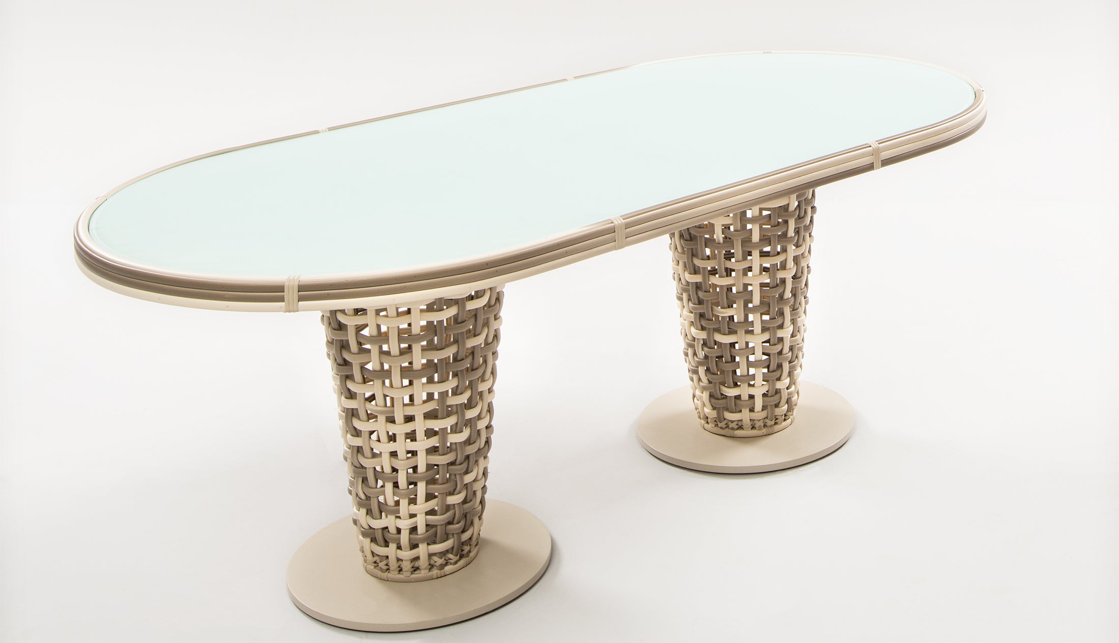 GUSTO DINING SET
