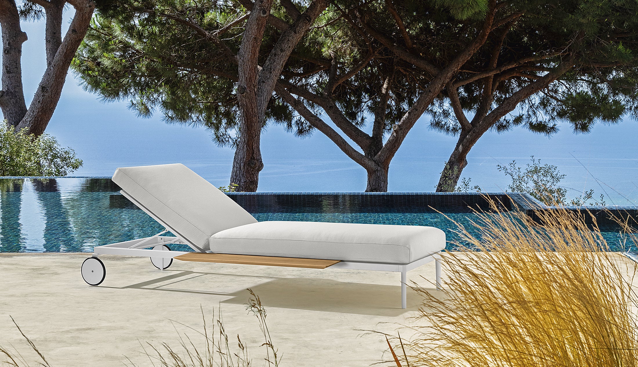 LEAF SUN LOUNGER