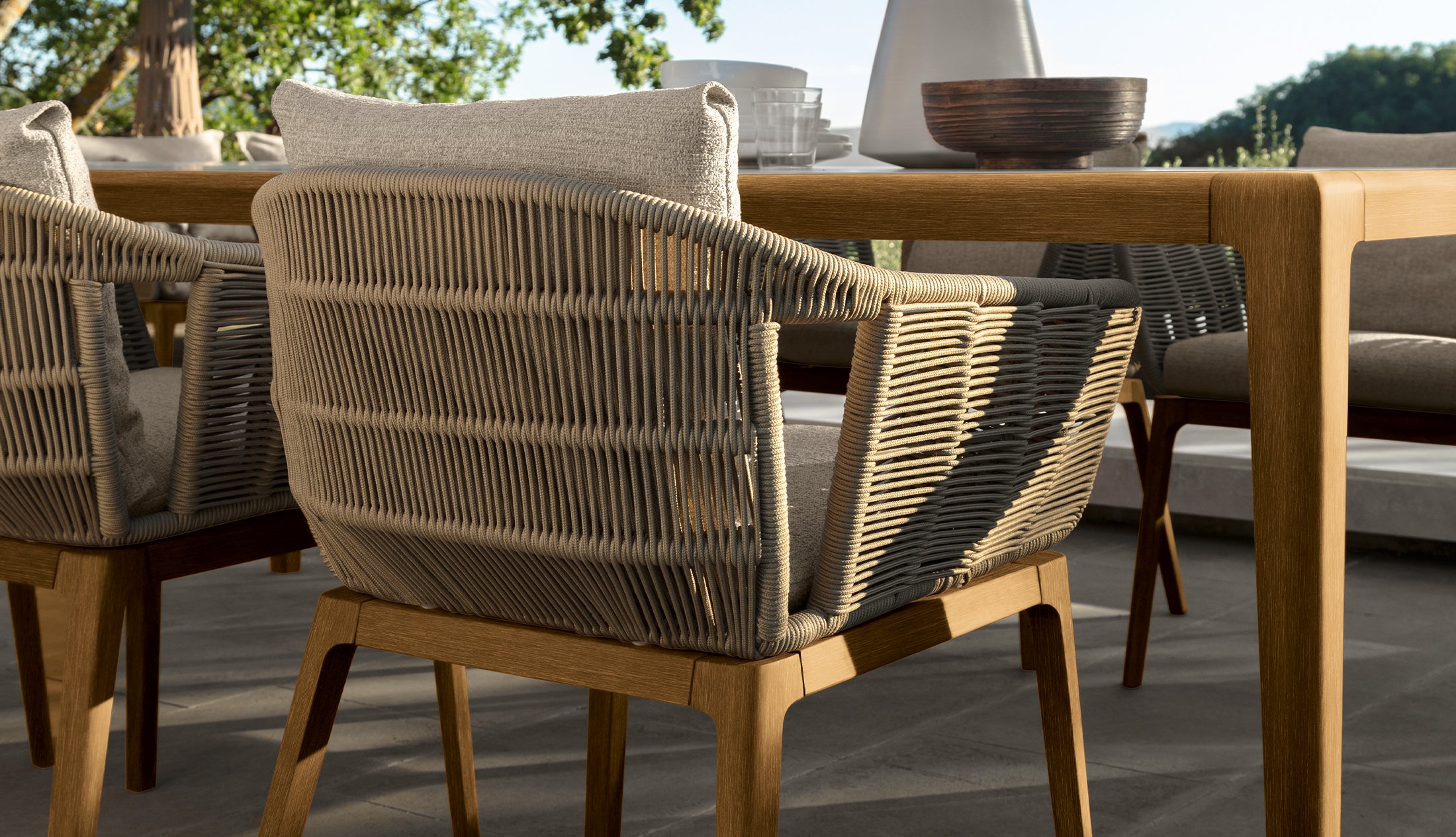CRUISE DINING SET