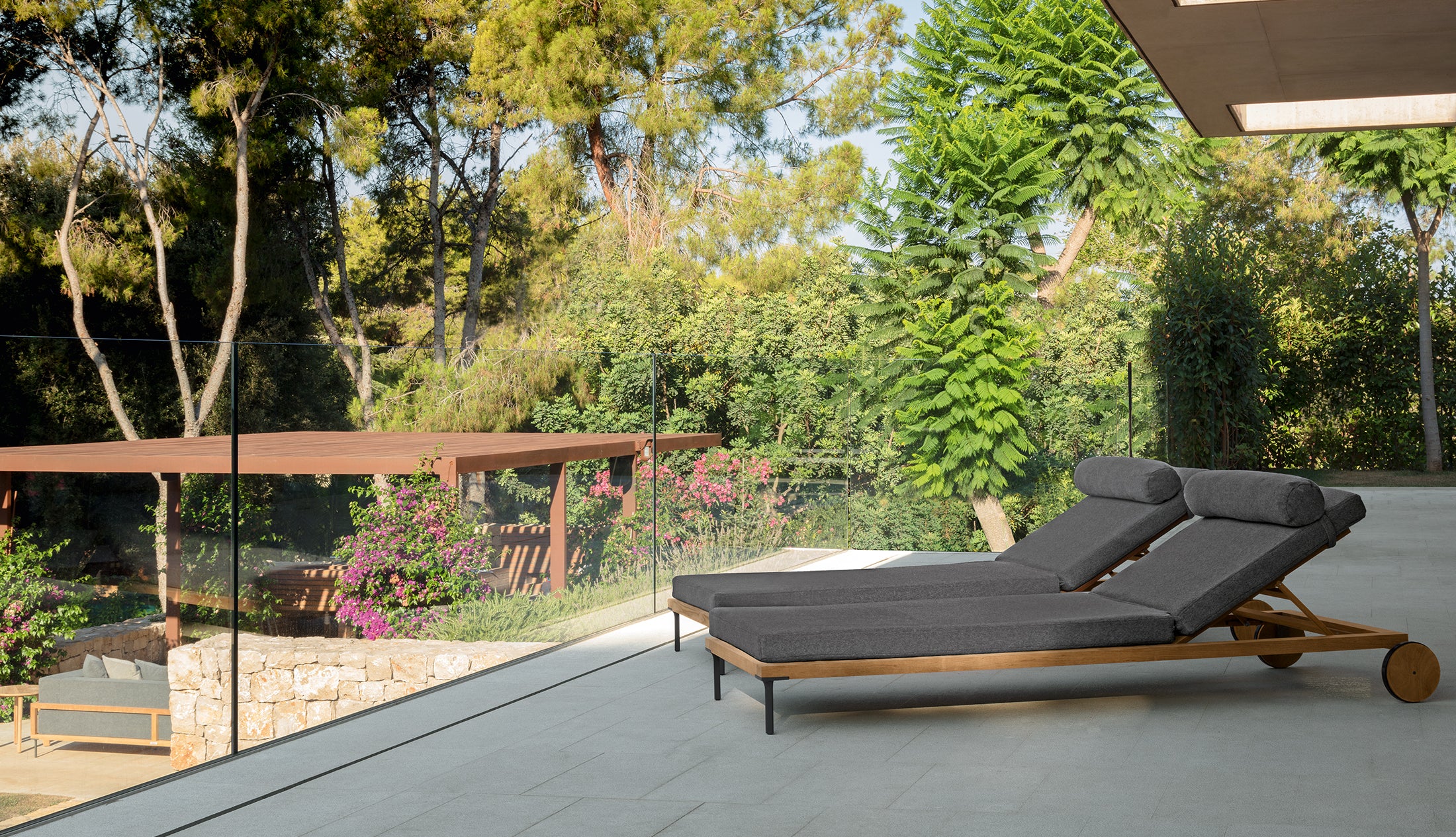 CLEO ŞEZLONG
