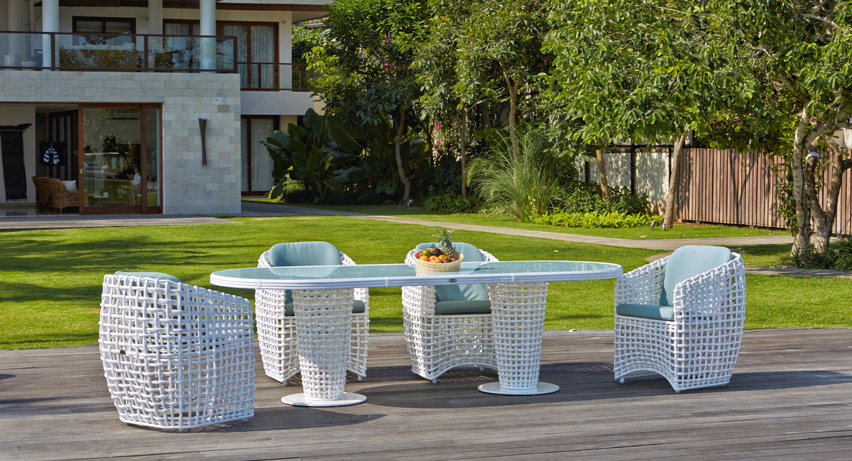 GUSTO DINING SET