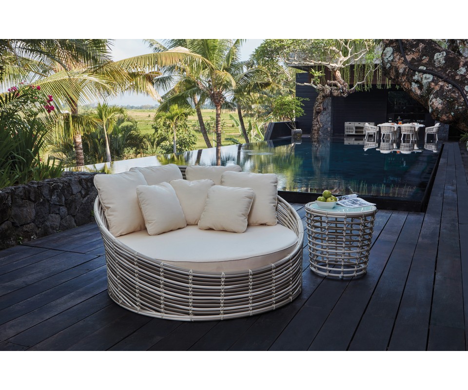 VILLA DAYBED-H-Skyline-Design-Outdoor-Furniture